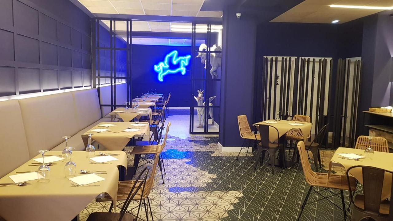 Rener Hotel Los Campones ヒホン エクステリア 写真